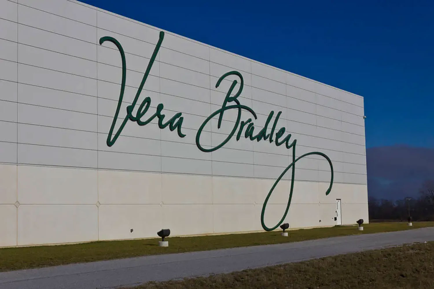 May 1 Vera Bradley Outlet Sale, Memorial Coliseum, Fort Wayne